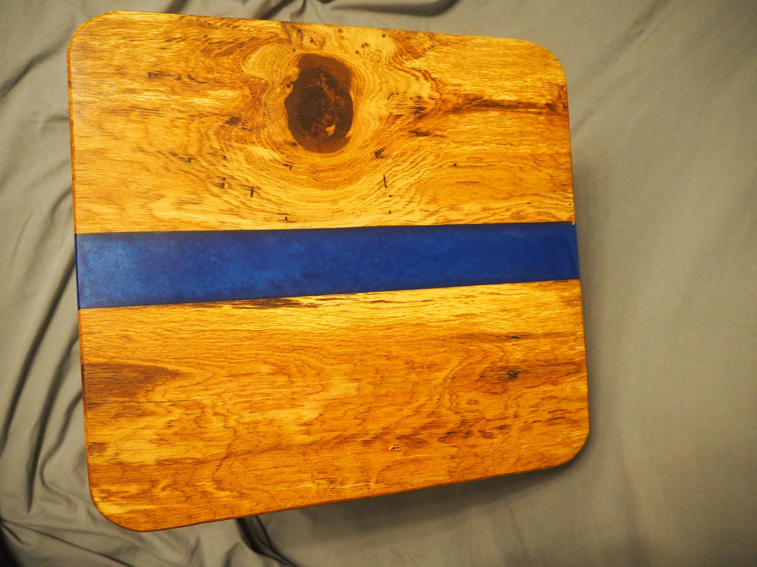 Pippy Oak with Blue Resin